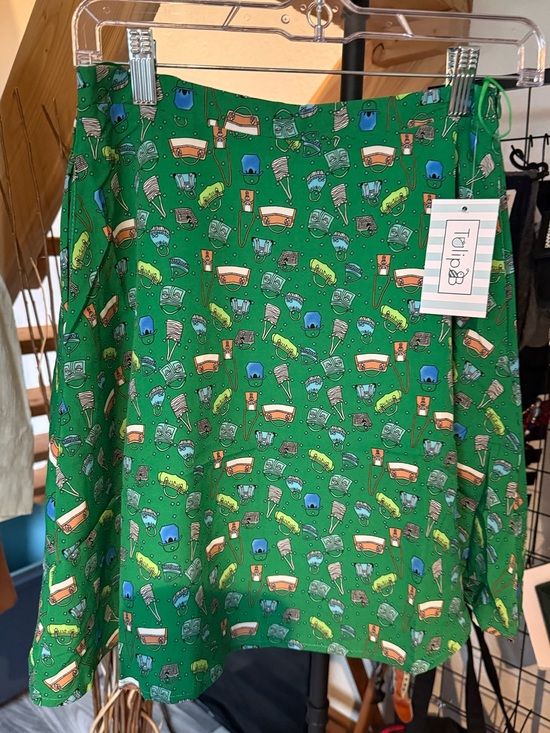 Tulip B Dresses & Skirts - Tulip B NWT Green Novelty Handbag Print A-Line Skirt Size Medium
